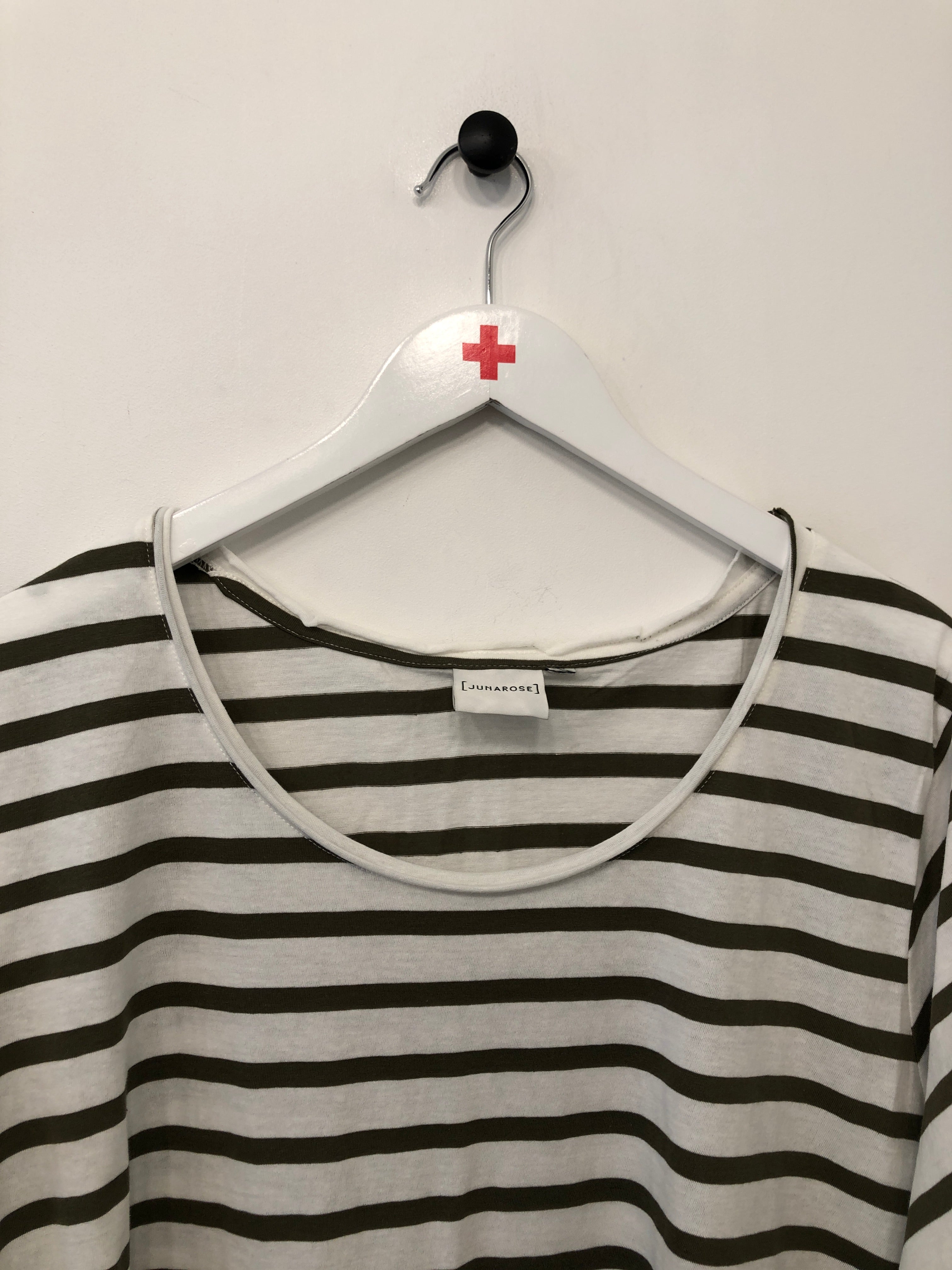 Junarose T-shirt